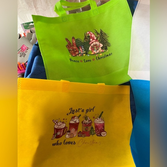 Hand Pressed Set of 4 Holiday Reusable Gift Bags! - Picture 2 of 3